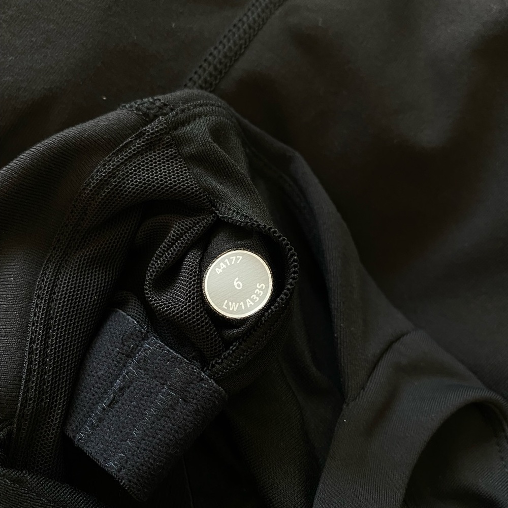 Lululemon Scoop Me Up Tank - Picture 10 of 11
